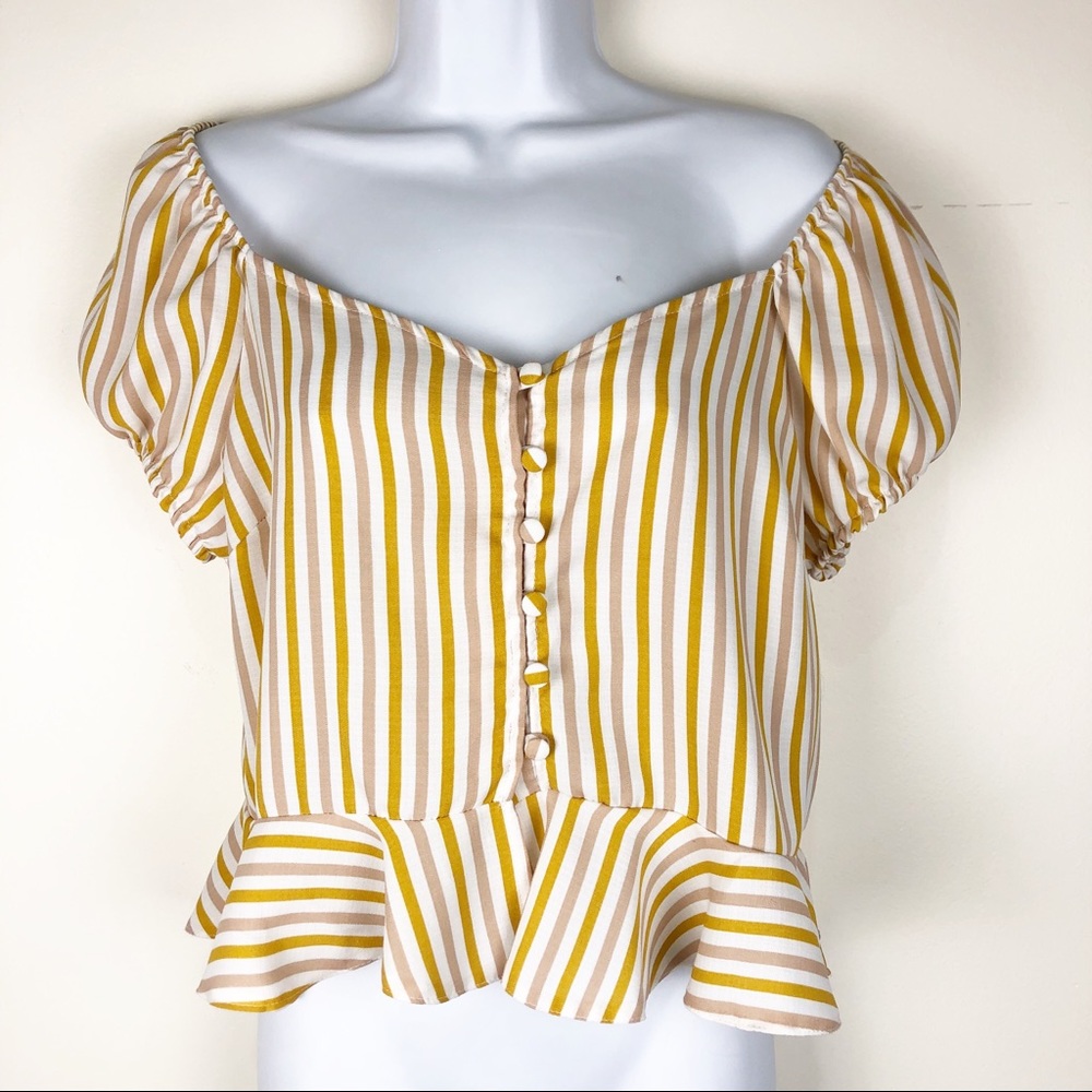 ☀️Adorable Striped Crop Top with Buttons